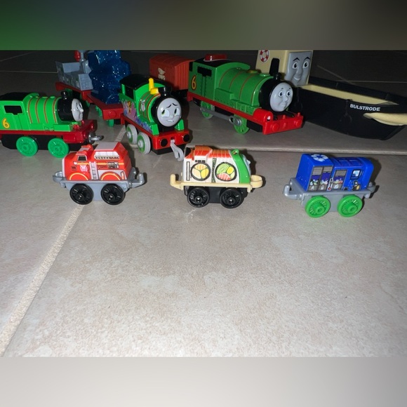 Thomas train Percy trackmaster set and mini friends automatic talking - Picture 10 of 14